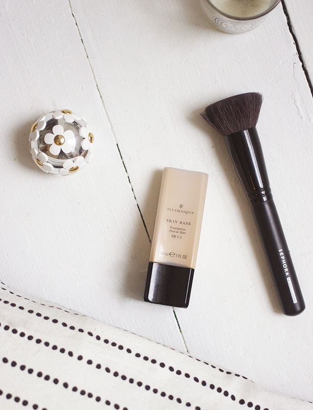 ILLAMASQUA SKIN BASE FOUNDATION.