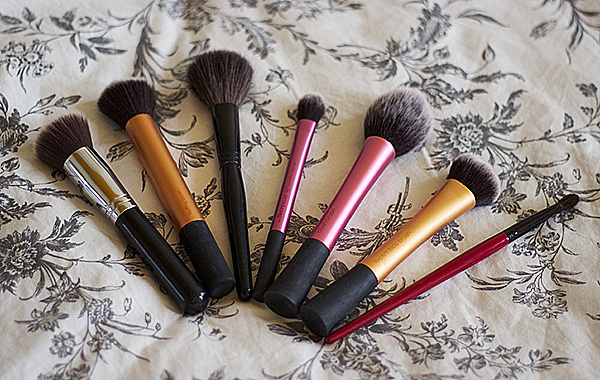 Review Favourite Makeup Brushes.