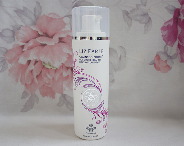 Review Liz Earle Rose and Lavender Hot Cloth Cleanser.